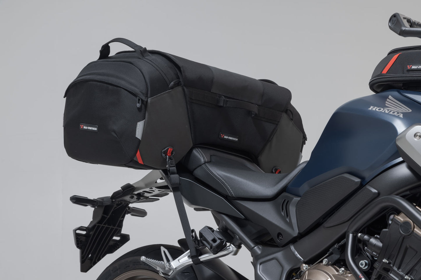 SW-MOTECH Bolsa trasera PRO Travelbag 1680D Nailon ballistic. Negro/Antracita. 65 l.