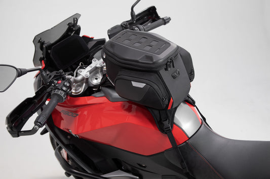 SW-MOTECH Bolsa de depósito con correas PRO Enduro 12-15 l. Soportes de correas.