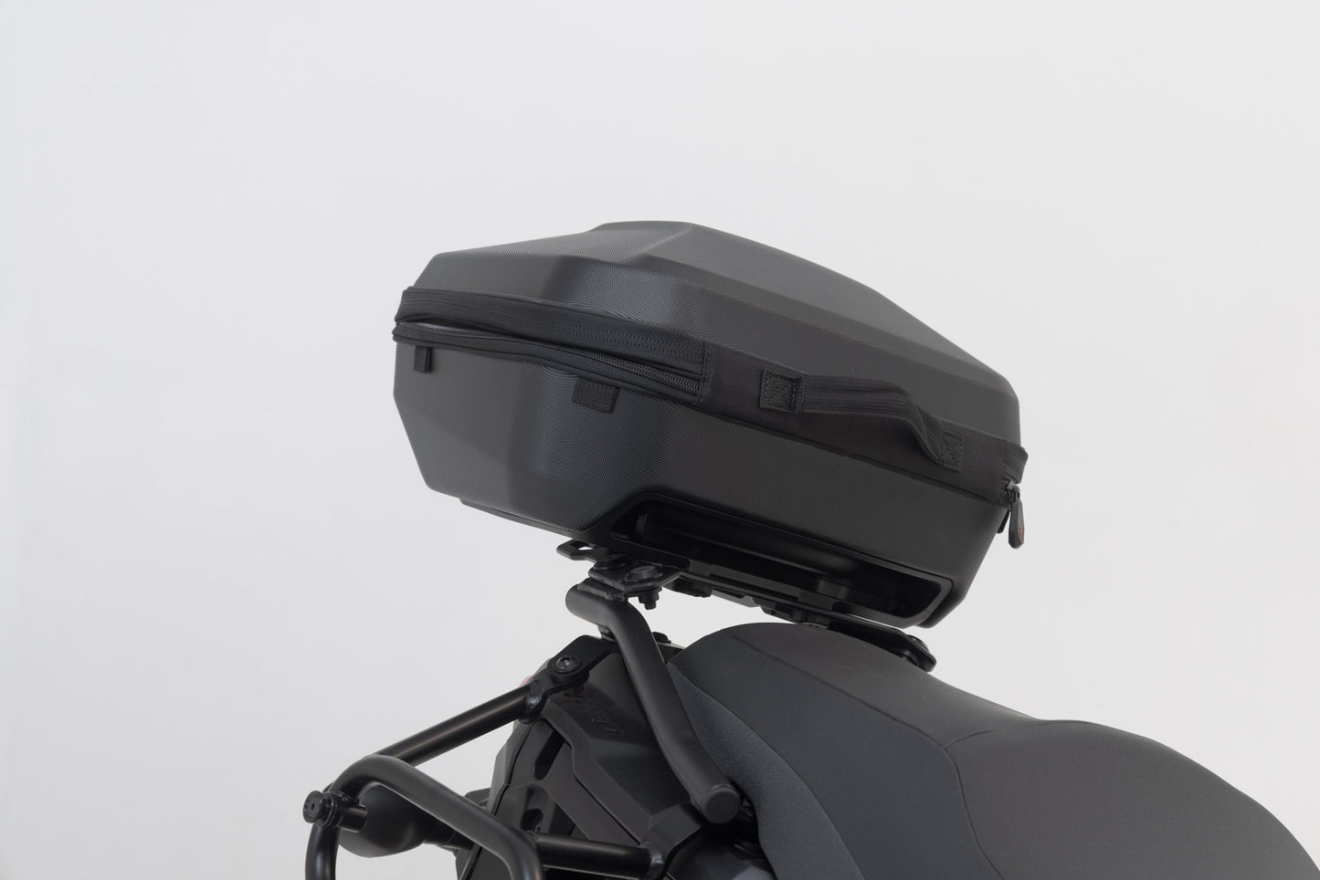 SW-MOTECH Portaequipaje STREET-RACK Negro. Suzuki DL650 V-Strom (16-).