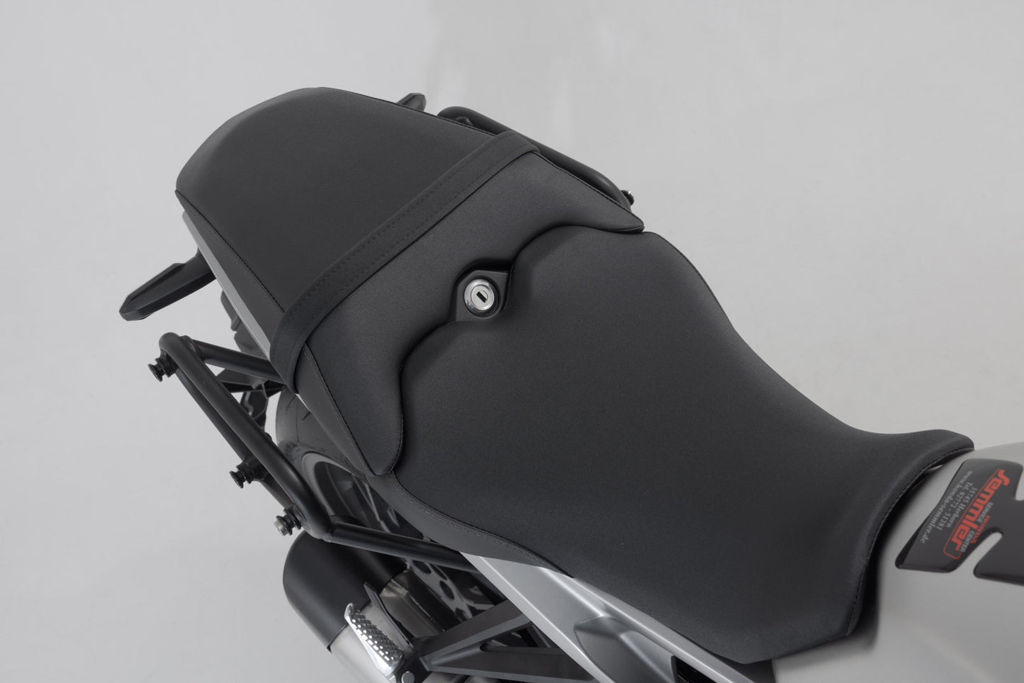 SW-MOTECH Soporte lateral derecho SLC Honda CB1000R (21-).
