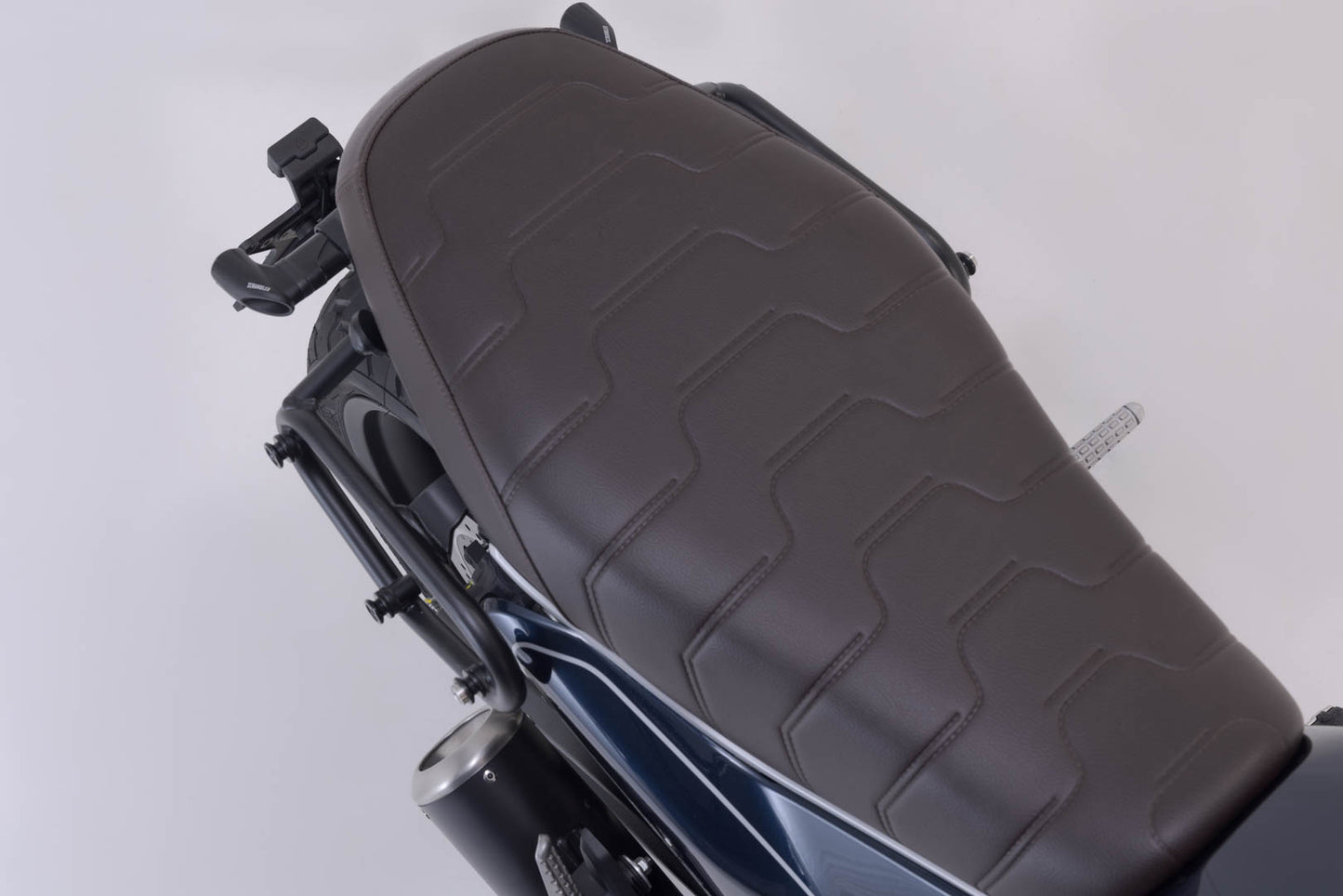 SW-MOTECH Soporte lateral derecho SLC Modelos Ducati Scrambler (23-).