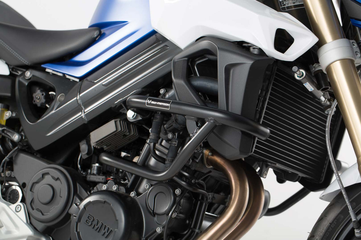 SW-MOTECH Protecciones laterales de motor Negro. BMW F 800 R (09-19) / F 800 S (04-10).