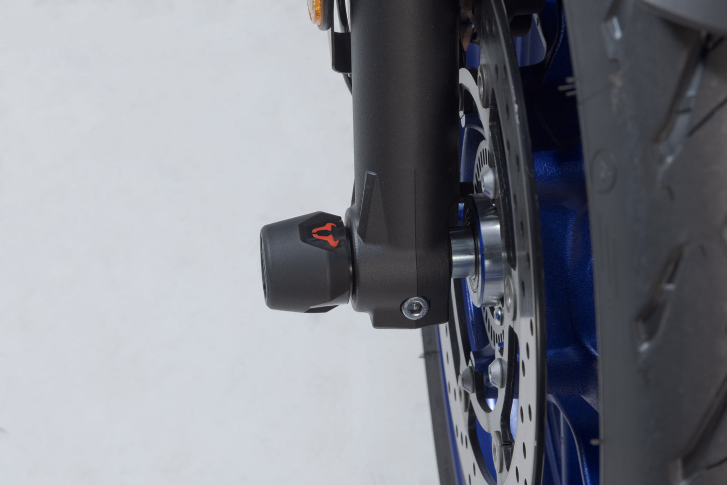 SW-MOTECH Kit de topes anticaidas para el eje delantero Negro. Modelos Yamaha (14-).