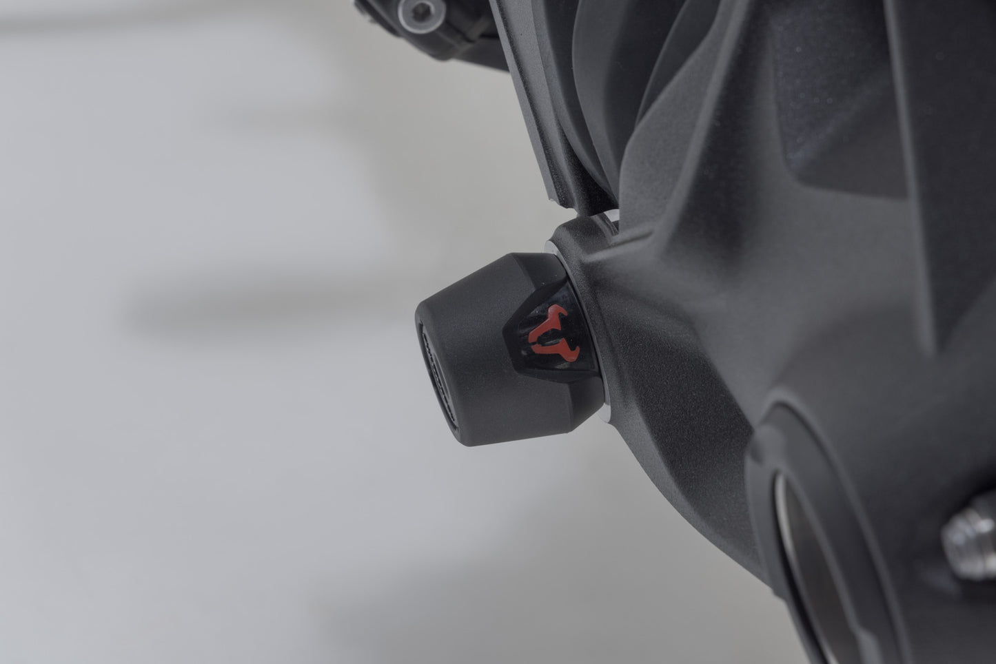 SW-MOTECH Kits de topes anticaídas para el eje trasero Negro. Modelos BMW con monobasculante en la parte.
