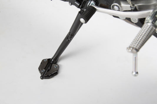 SW-MOTECH Extension para caballete lateral Negro/Plateado. Yamaha MT-09 Tracer XSR900/Abart.