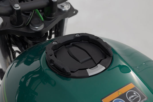 SW-MOTECH Anillo de depósito PRO Negro. Modelos Kawasaki (20-).