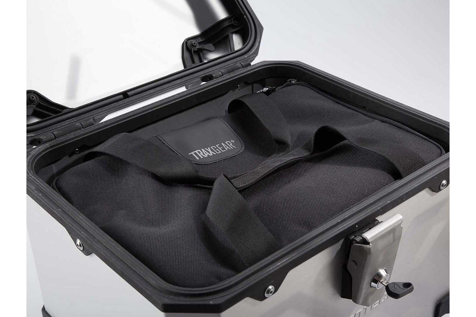 SW-MOTECH TRAX ADV topcase Maleta superior. 38 l. Negro.