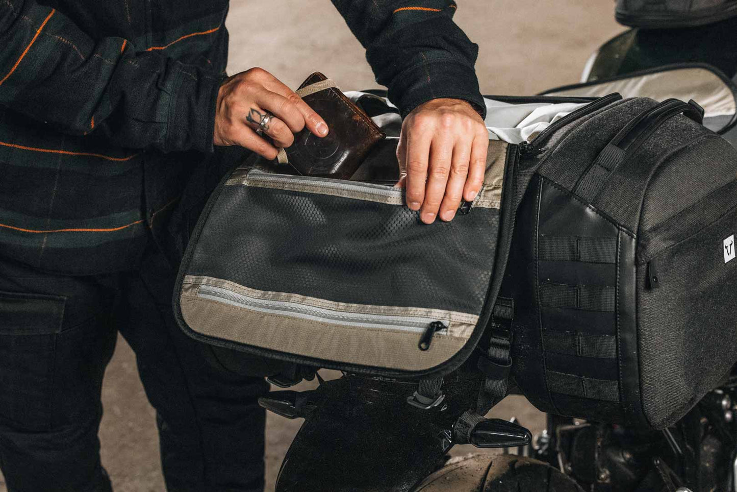 SW-MOTECH Legend Gear bolsa trasera LR5 Negro. 52 l.