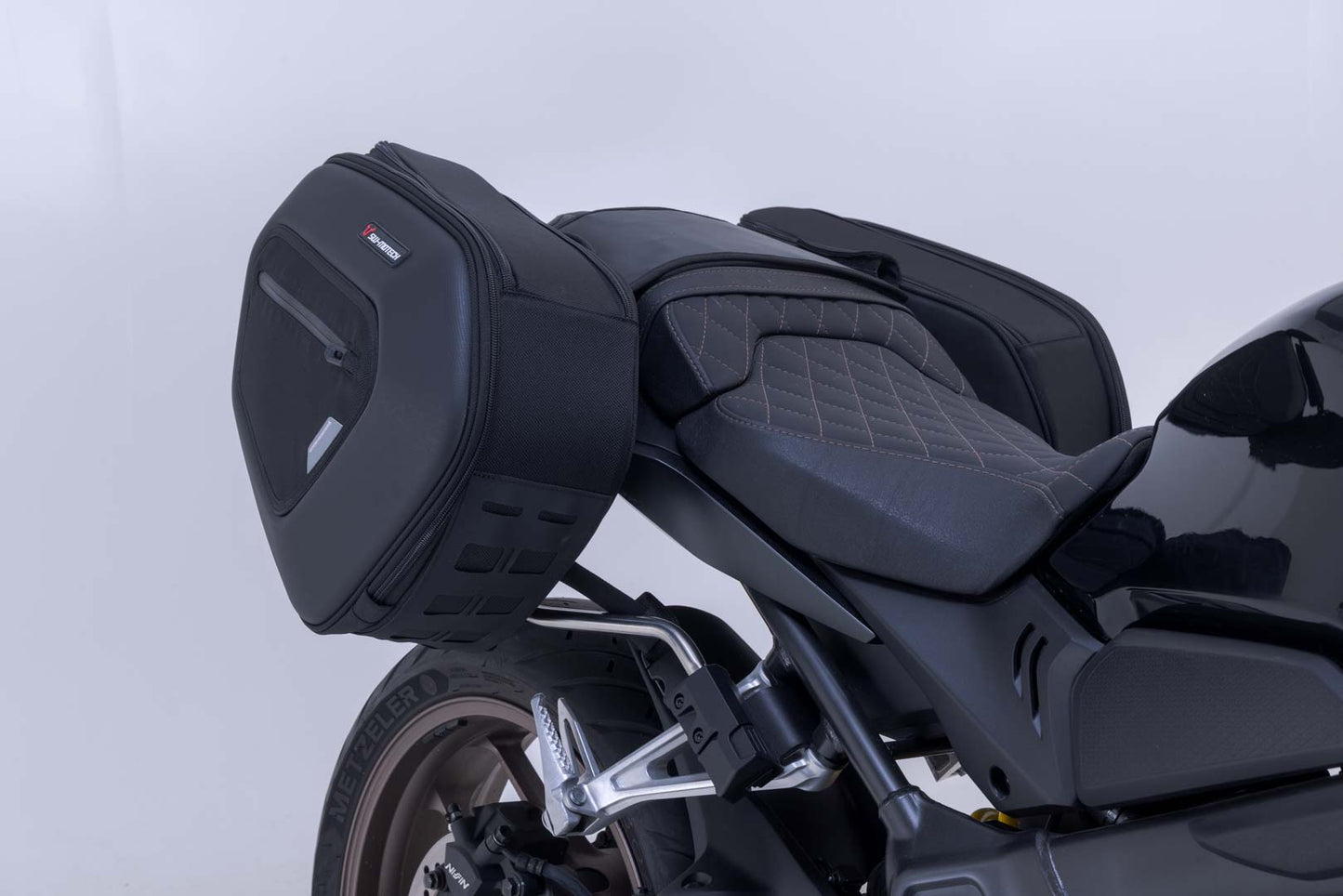 SW-MOTECH Set de alforjas PRO BLAZE H Negro. Honda CBR650R / CB650R (18-).