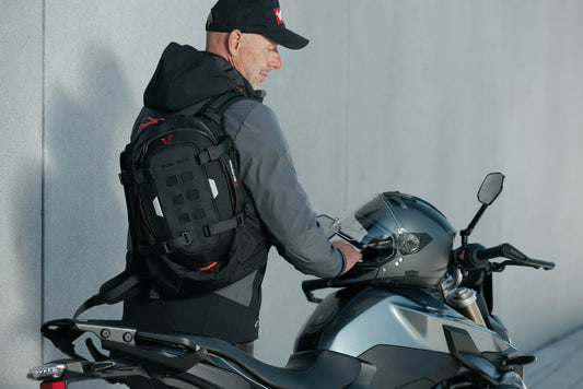 SW-MOTECH Mochila PRO Cosmo 16l. Negro/Antracita.