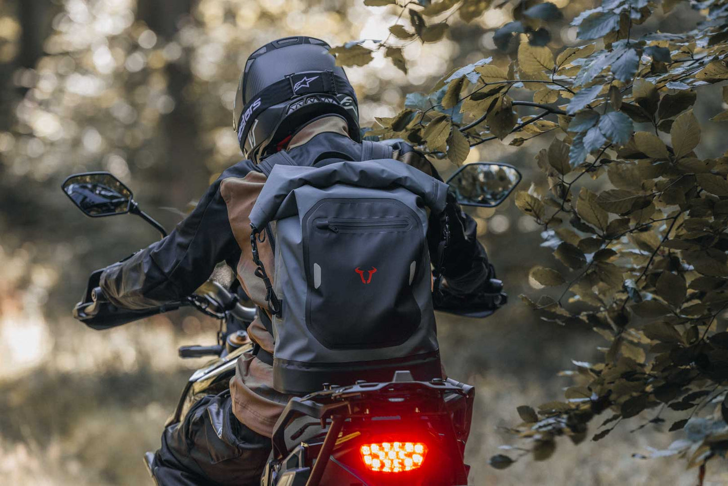 SW-MOTECH Mochila Drybag 300 30 l. Gris/Negro. Impermeable.