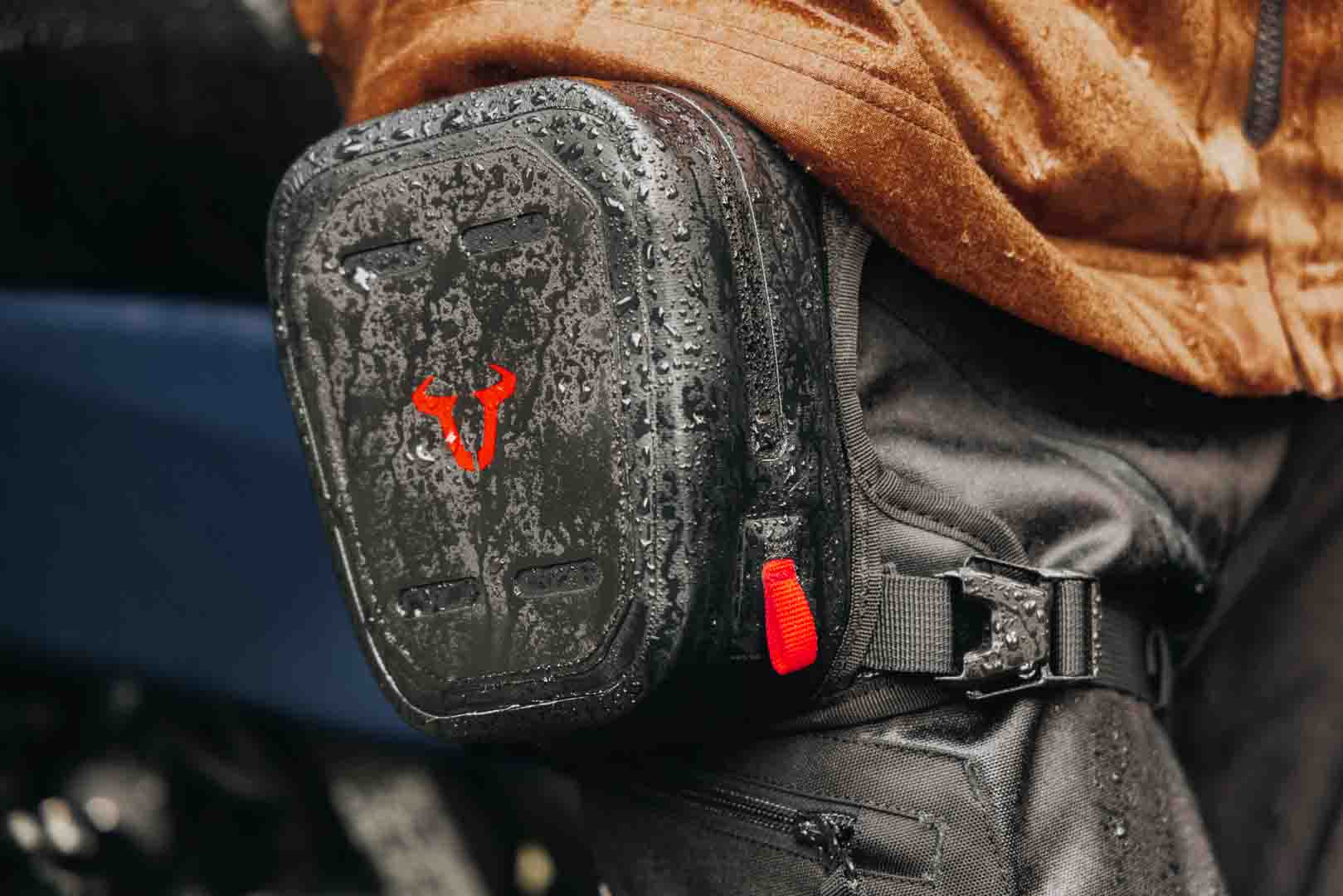 SW-MOTECH Leg Bag WP Negro. Impermeable.