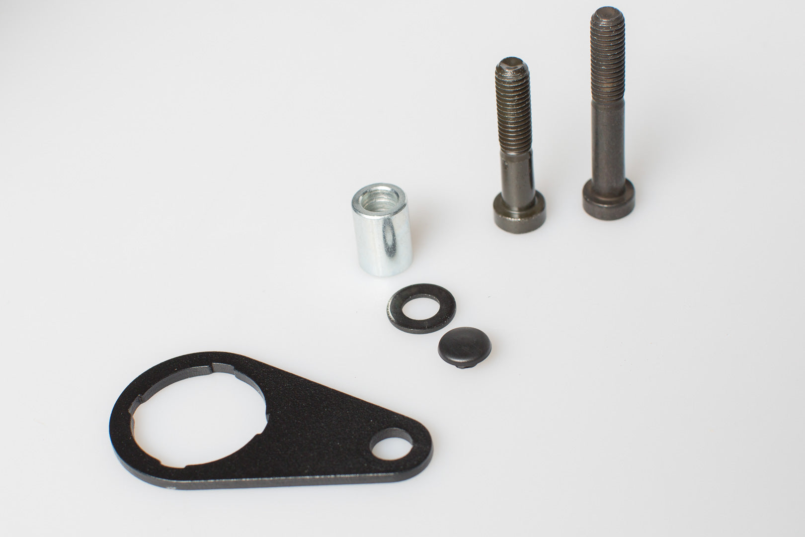 SW-MOTECH Placa de fijación para la toma de mechero M8 Para la fijación de manillar con tornillo M8.