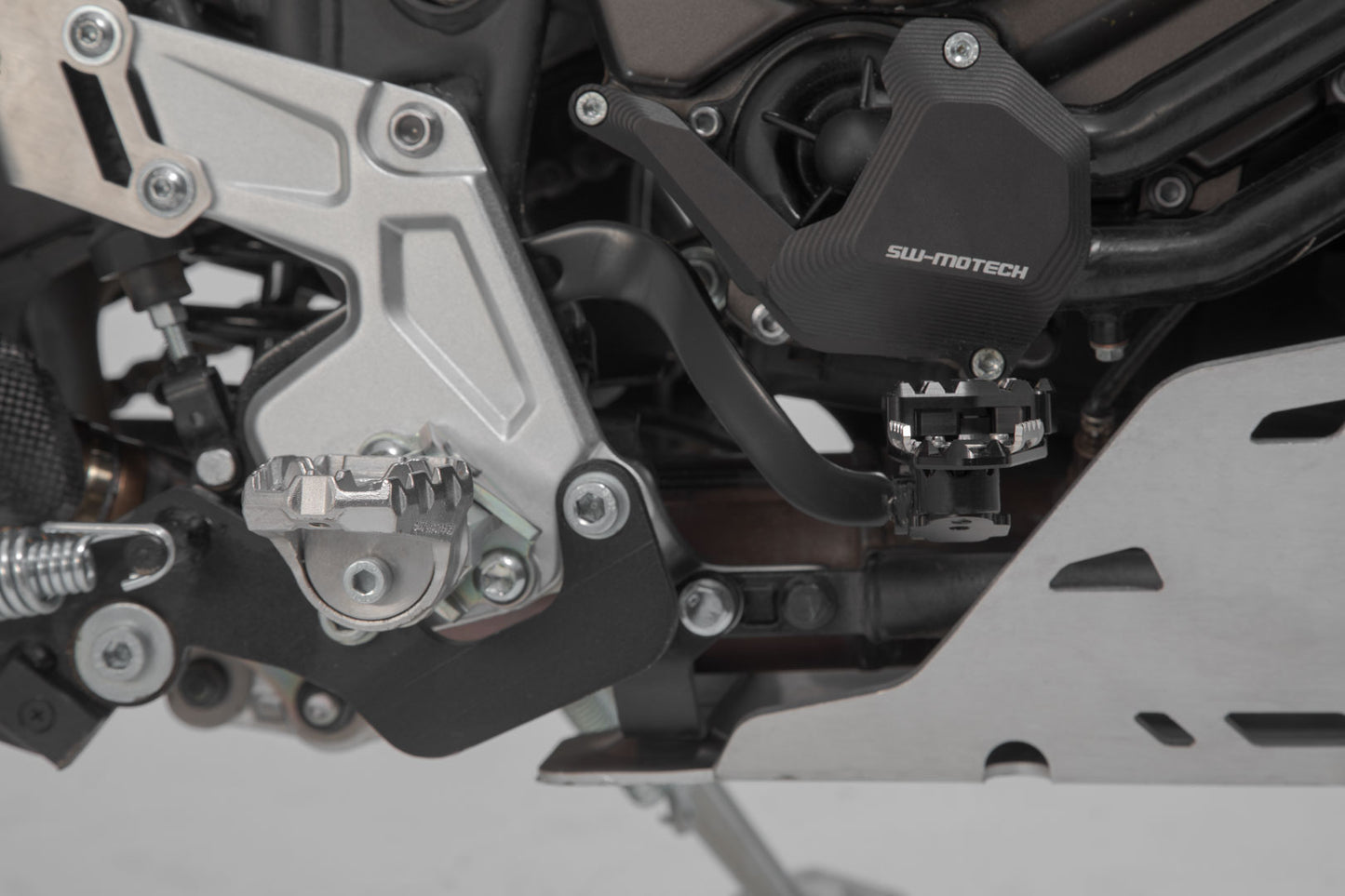 SW-MOTECH Extensión del pedal de freno Negro. Modelos Yamaha Ténéré 700 (19-).