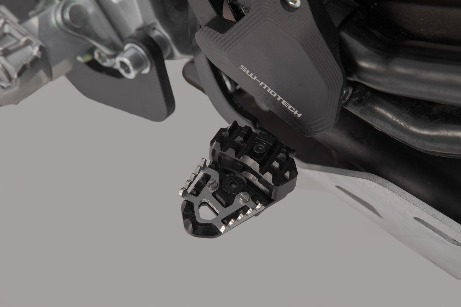 SW-MOTECH Extensión del pedal de freno Negro. Modelos Yamaha Ténéré 700 (19-).