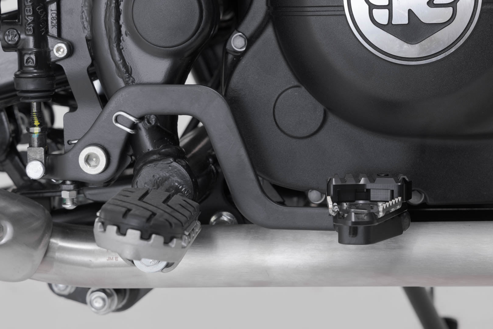 SW-MOTECH Extensión del pedal de freno Negro. Royal Enfield Himalayan/ Scram 411 (21-).