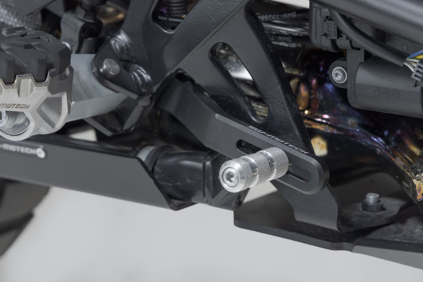 SW-MOTECH Pedal de freno BMW R 1200 GS / R 1250 GS.