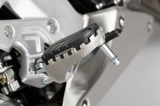 SW-MOTECH Kit reposapiés ION Honda / BMW / Triumph / Voge - models.