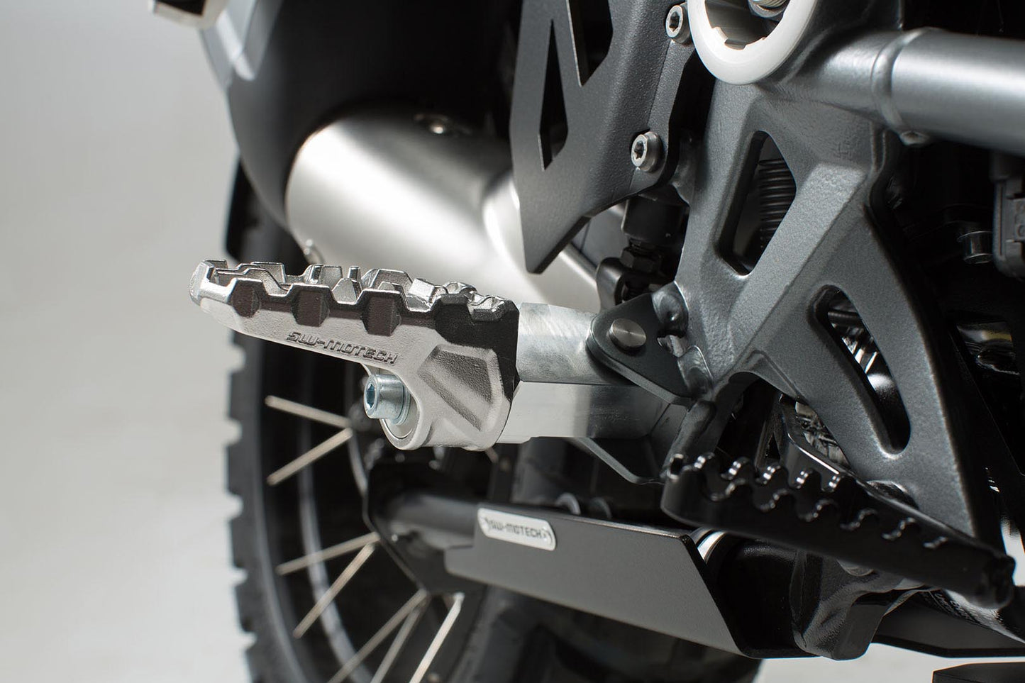 SW-MOTECH Kit reposapiés EVO Modelos BMW (15-).