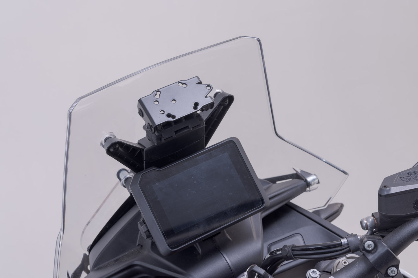 SW-MOTECH Soporte GPS en salpicadero Negro. KTM 890 Adv (22-).