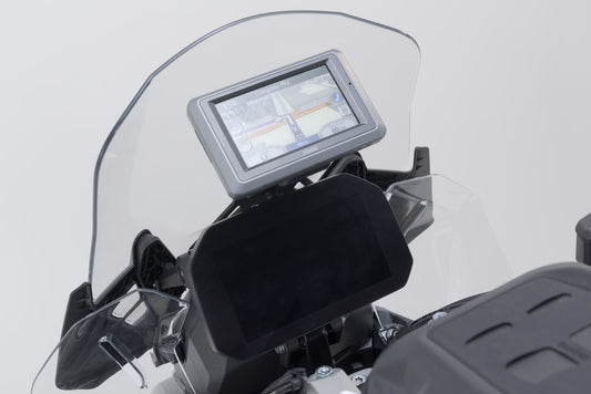 SW-MOTECH Soporte GPS en salpicadero Negro. BMW R 1300 GS (23-) / Adventure (24-).