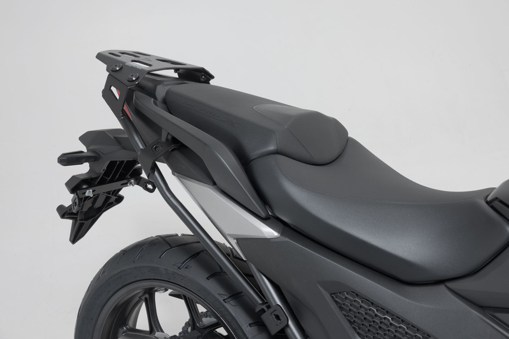 SW-MOTECH Portaequipaje STREET-RACK Negro. Honda NC750X / XD (20-).