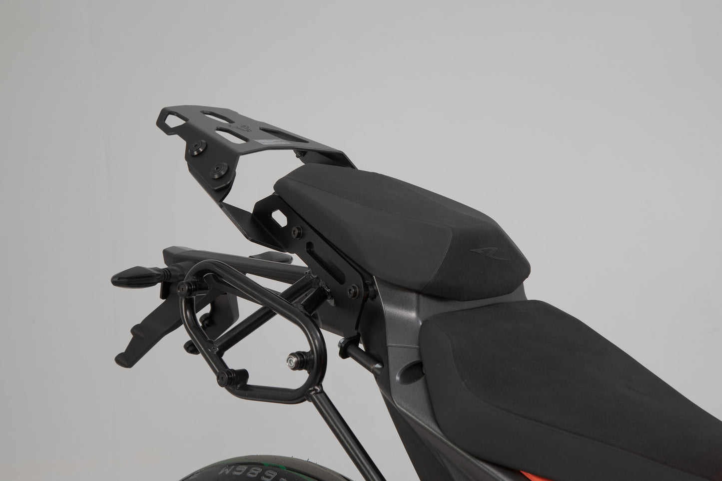 SW-MOTECH Portaequipaje STREET-RACK Negro. KTM 1290/1390 Super Duke R / Evo.