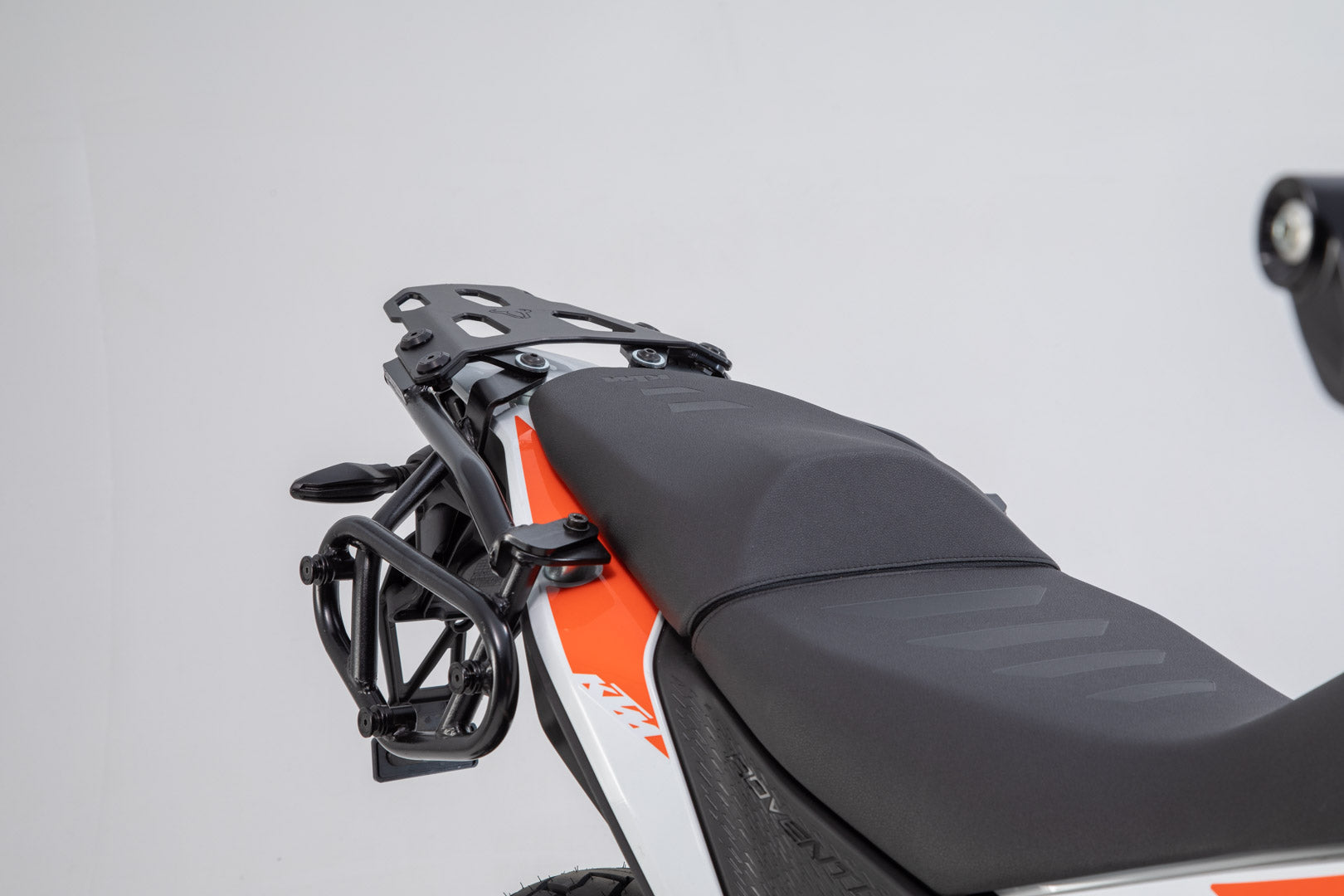 SW-MOTECH Portaequipaje STREET-RACK Negro. KTM 390 Adv (19-).