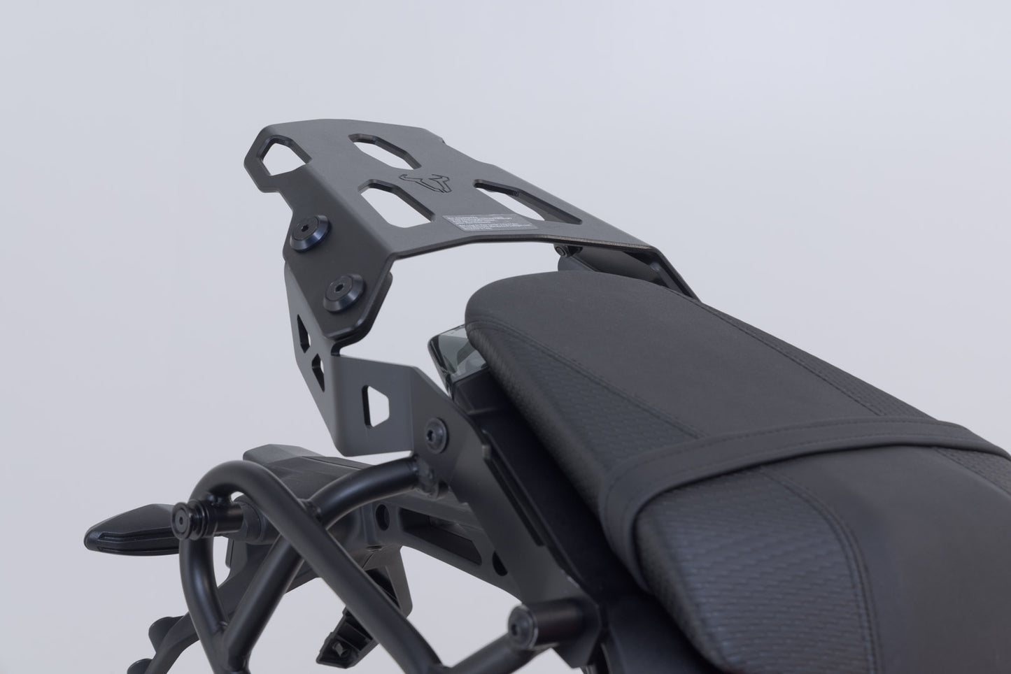 SW-MOTECH Portaequipaje STREET-RACK Negro. KTM 125 / 250 / 390 Duke (23-).