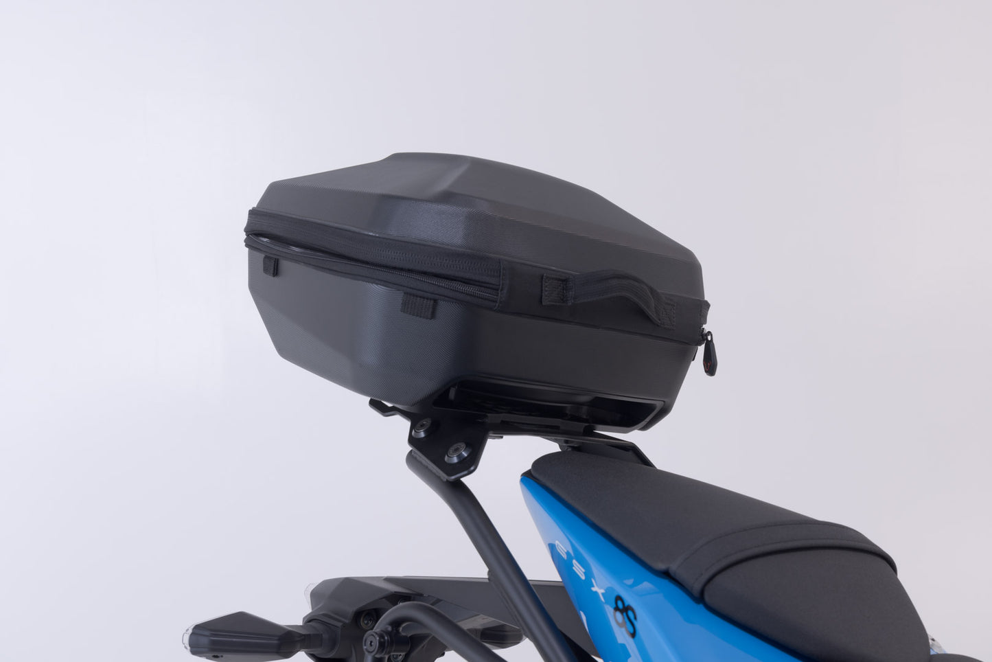 SW-MOTECH Portaequipaje STREET-RACK Negro. Suzuki GSX-8S / GSX-8R (22-).