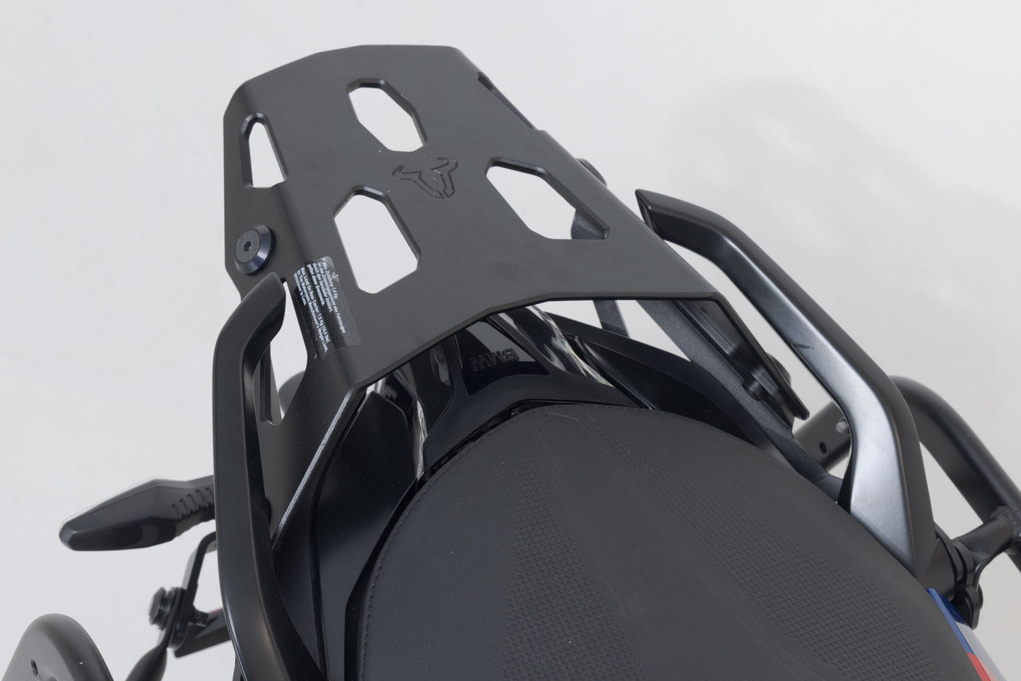 SW-MOTECH Portaequipaje STREET-RACK Negro. BMW R 1200 R/RS (14-18) R 1250 R/RS (18-).
