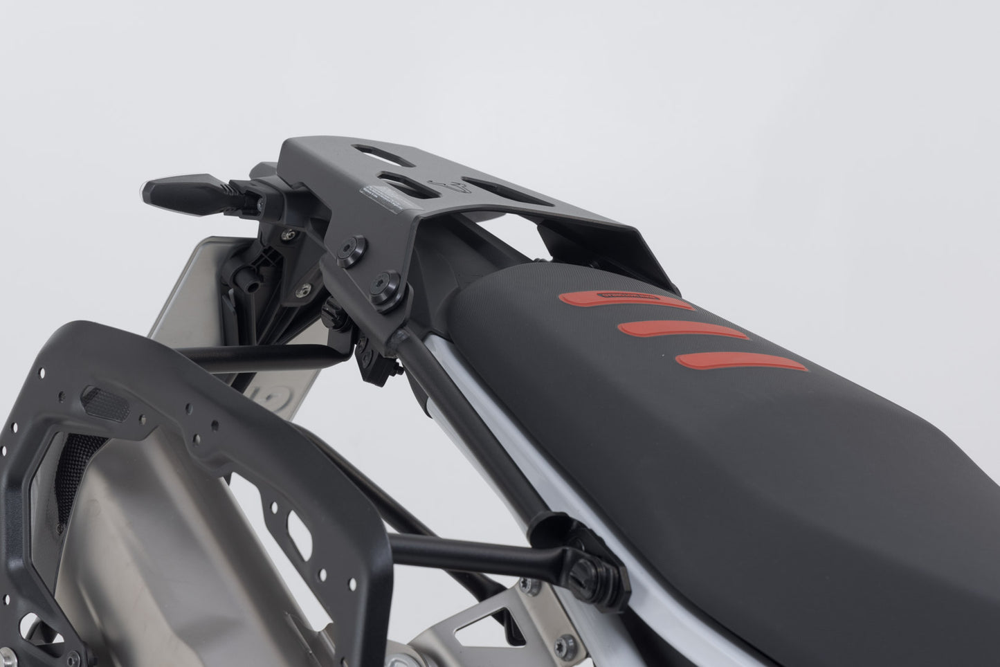 SW-MOTECH Portaequipaje STREET-RACK Negro. BMW F 900 GS (23-).