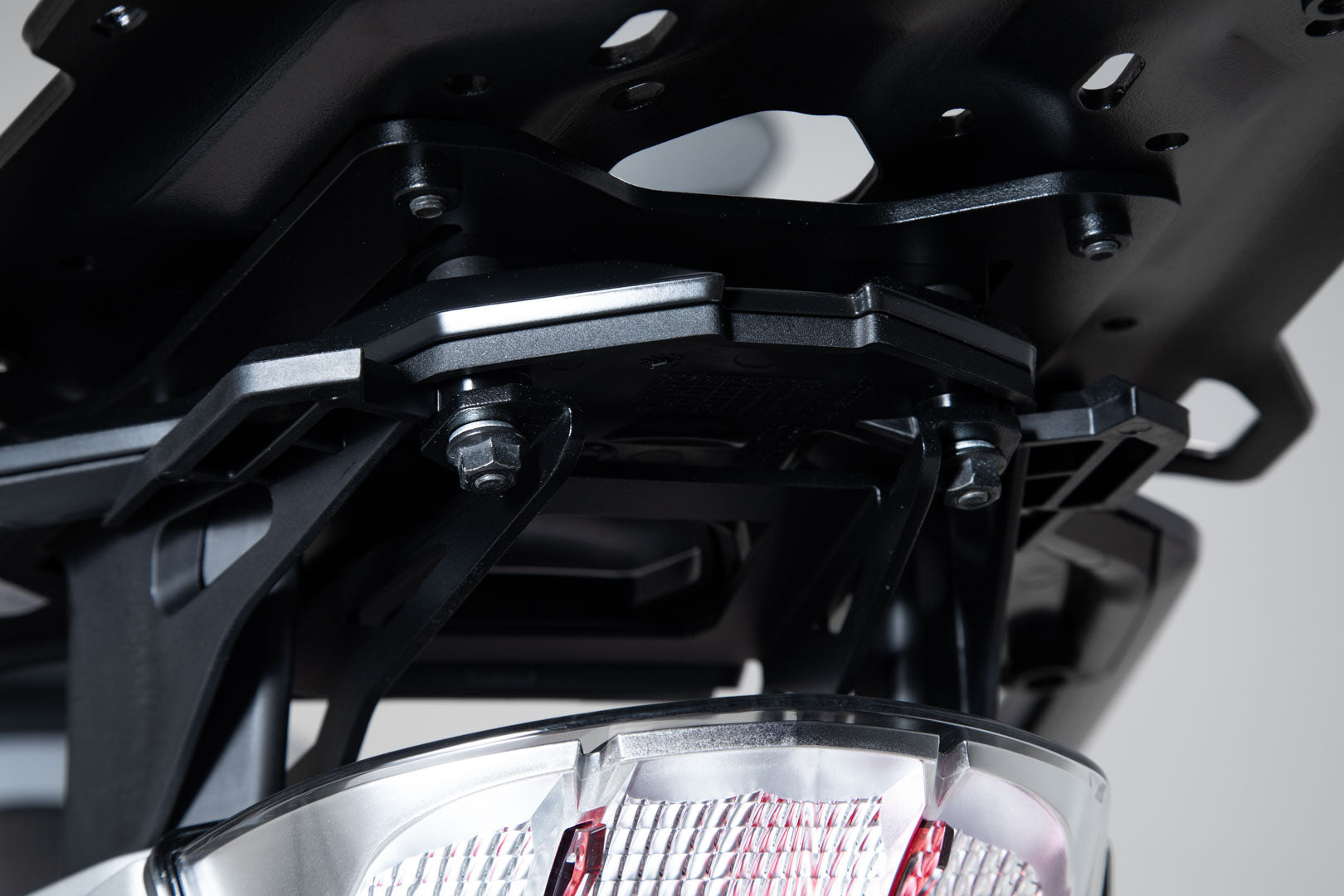 SW-MOTECH Kit de refuerzo para soporte de equipaje BMW Negro. BMW R 1200 GS (12-18) R 1250 GS (18-).