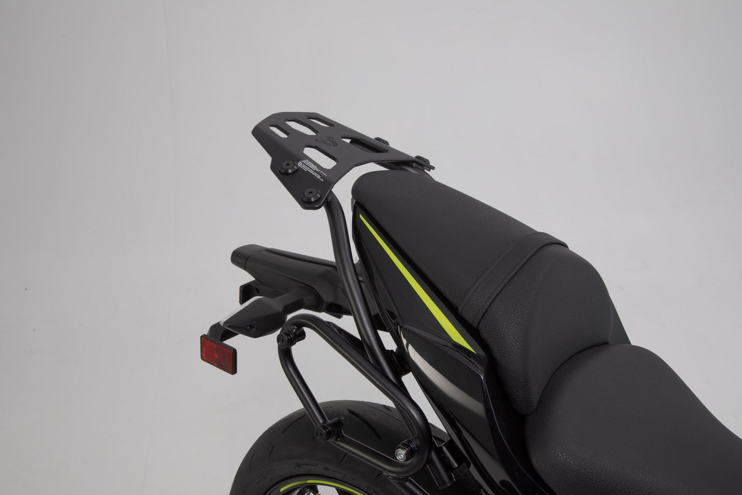 SW-MOTECH Portaequipaje STREET-RACK Negro. Kawasaki Z650 (16-) Ninja 650 (16-).