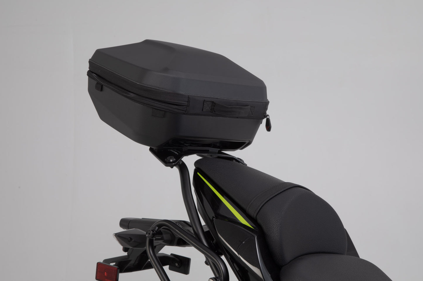 SW-MOTECH Portaequipaje STREET-RACK Negro. Kawasaki Z650 (16-) Ninja 650 (16-).
