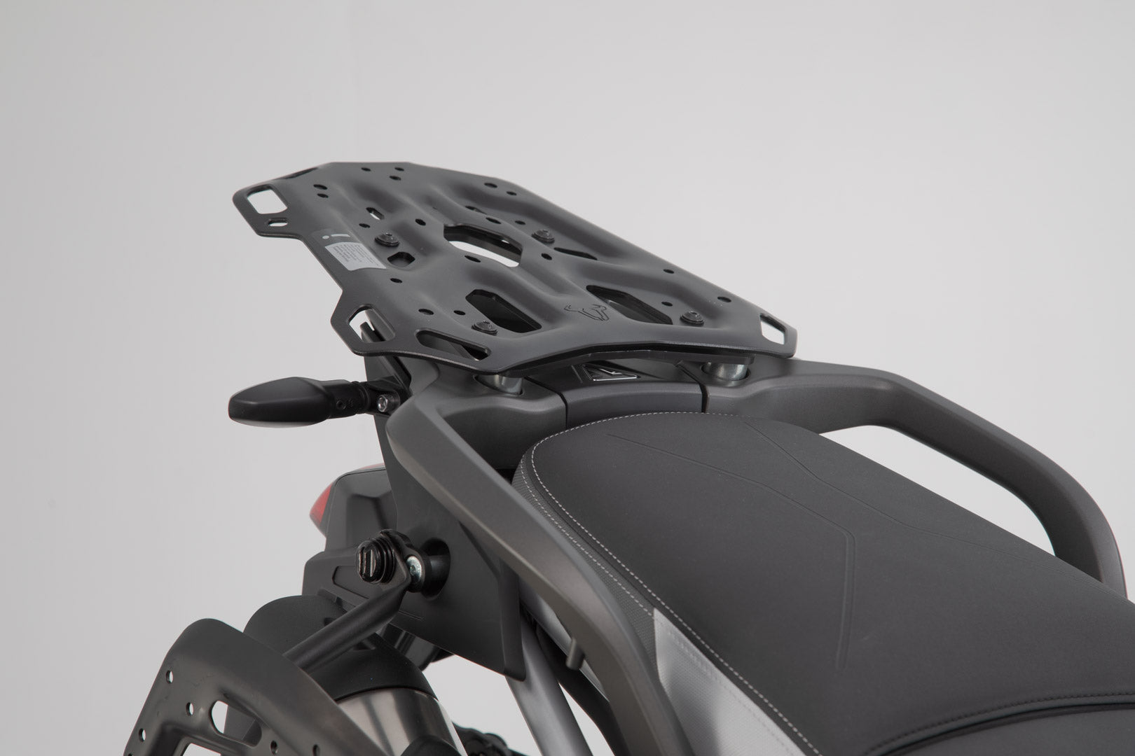 SW-MOTECH Portaequipaje ADVENTURE-RACK Negro. Triumph Tiger 900 (19-) / 1200 (22-).