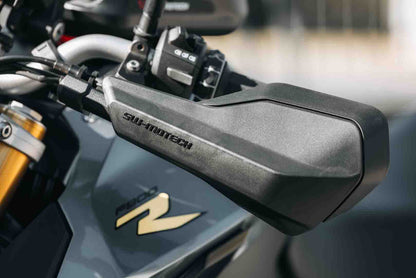 SW-MOTECH Kit de protectores de manos Sport Negro. Modelos BMW / Kawasaki / Triumph.