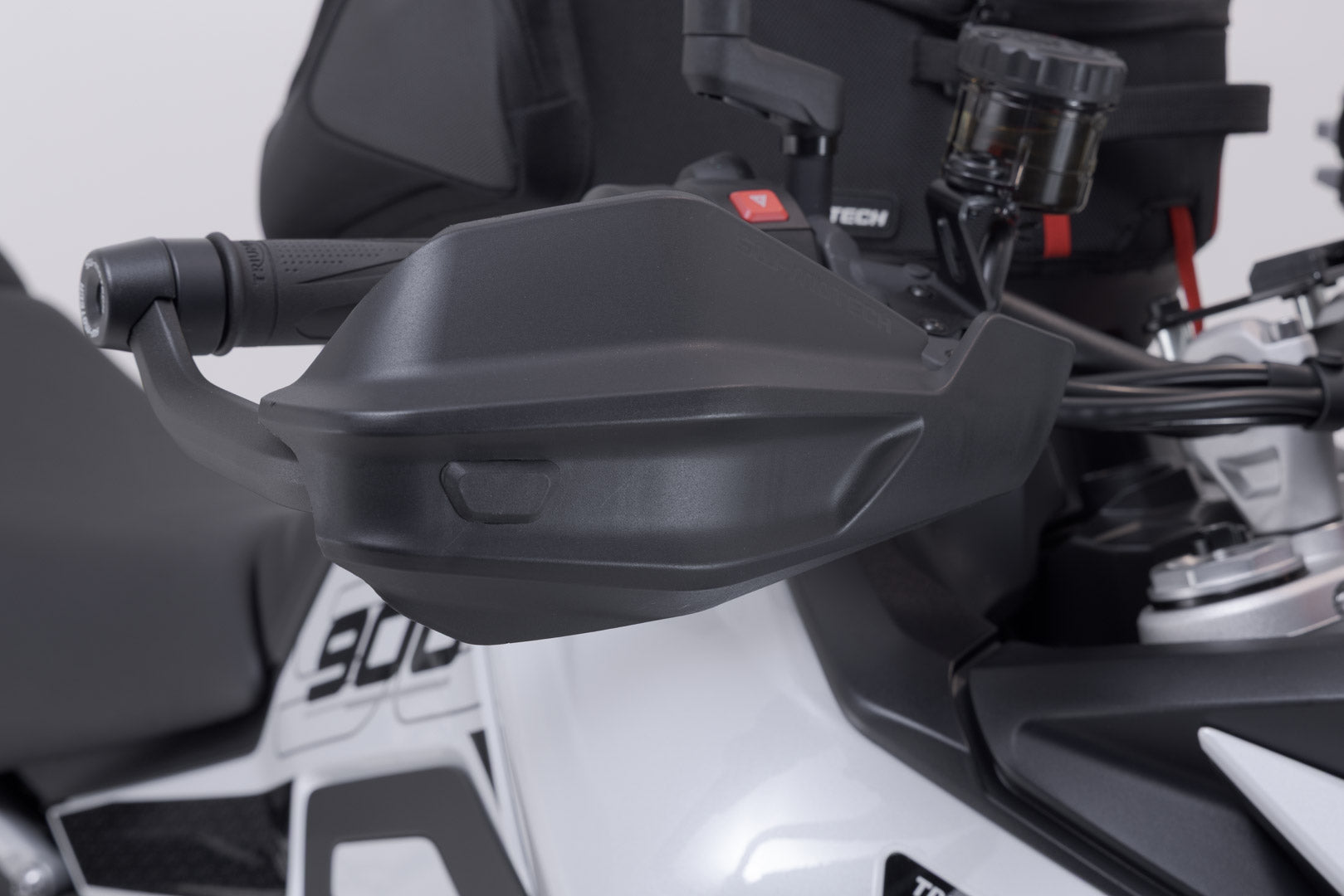 SW-MOTECH Kit de protectores de manos Adventure Negro. Tiger 900/GT/Rally/Pro Tiger 850 Sport.