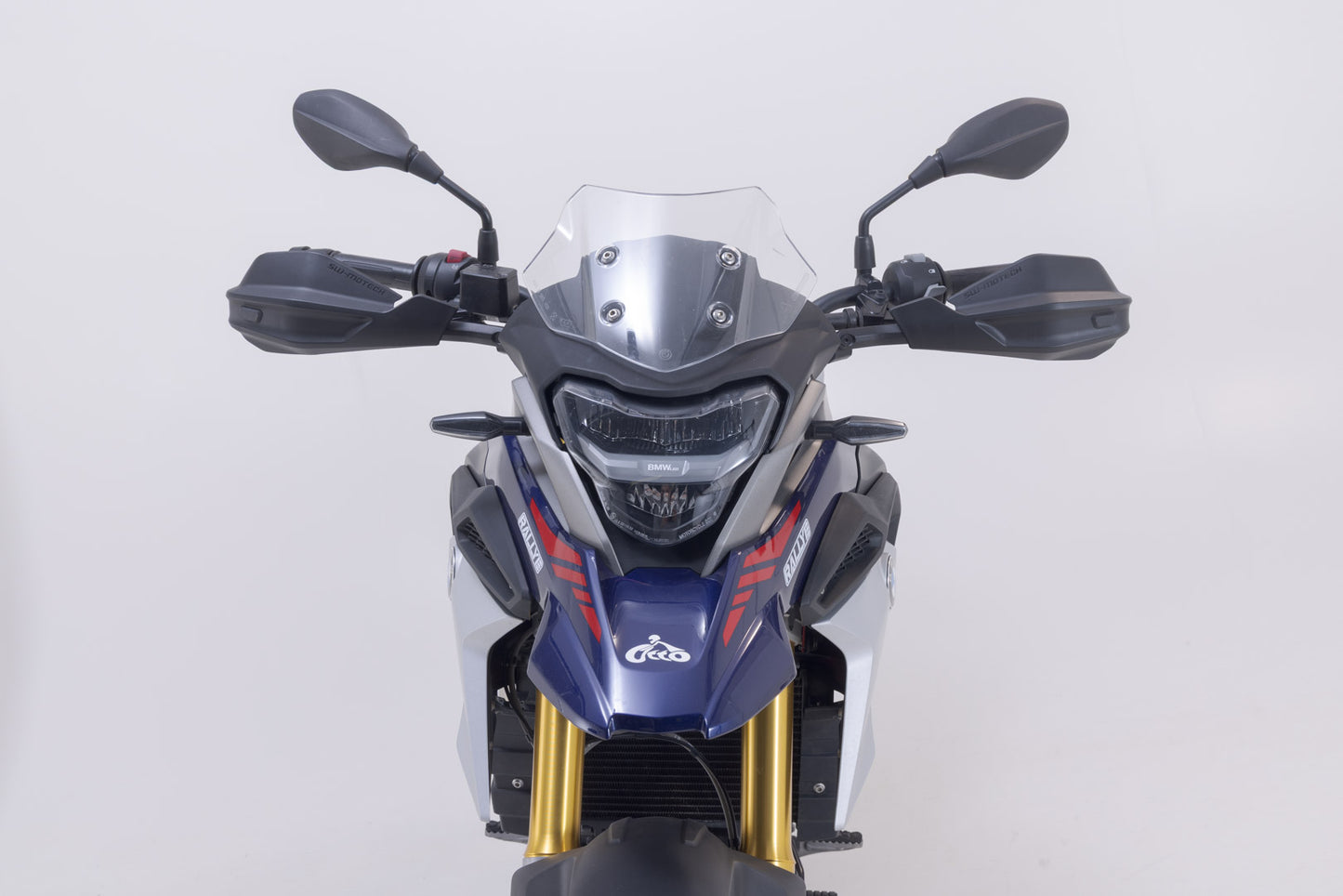 SW-MOTECH Kit de protectores de manos Adventure Negro. BMW G 310 GS (17-) /G 310 R (16-).