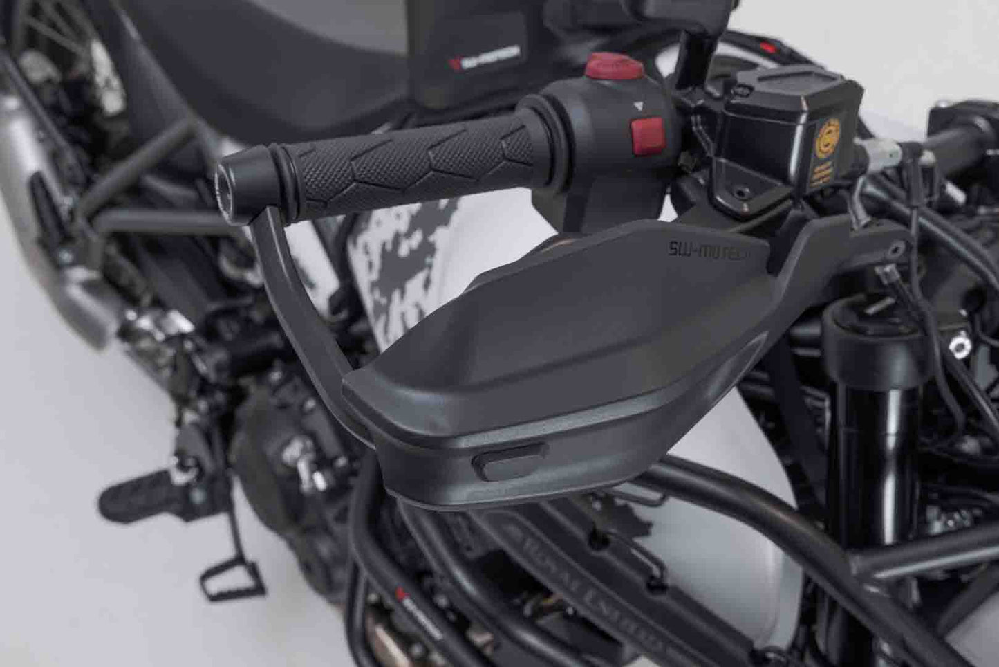 SW-MOTECH Kit de protectores de manos Adventure Negro. Royal Enfield Himalayan 450 / Rally.