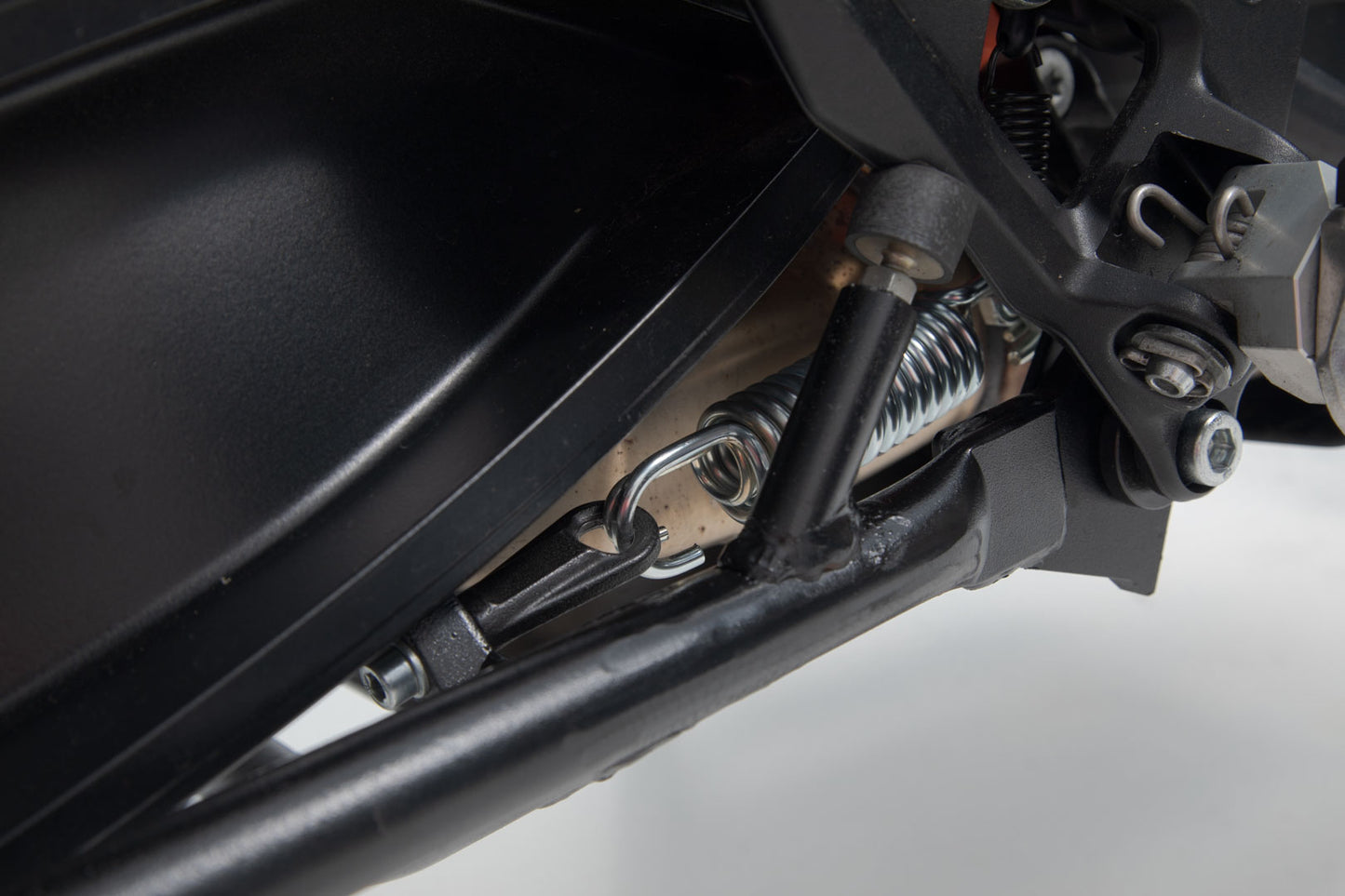 SW-MOTECH Caballete central Negro. KTM 790 Adv R 890 Adv / R.