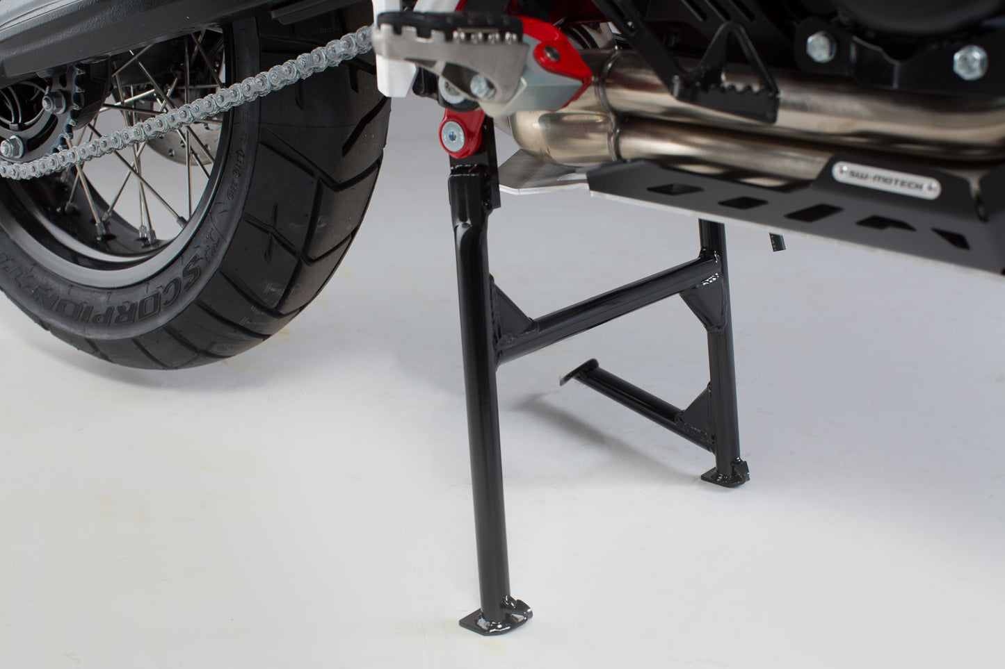 SW-MOTECH Caballete central Negro. BMW F 800 GS (07-18) / Adv (13-18).