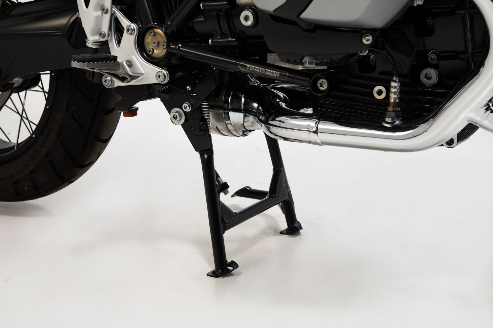 SW-MOTECH Caballete central Negro. BMW R nineT Urban G/S / Scrambler (16-).