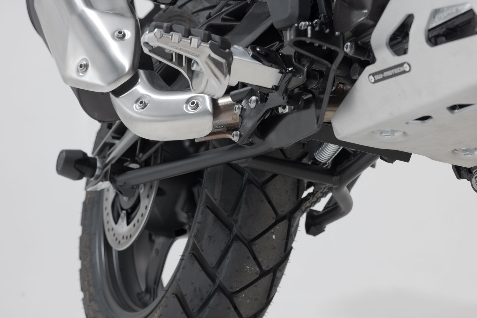 SW-MOTECH Caballete central Negro. BMW G 310 GS (20-).
