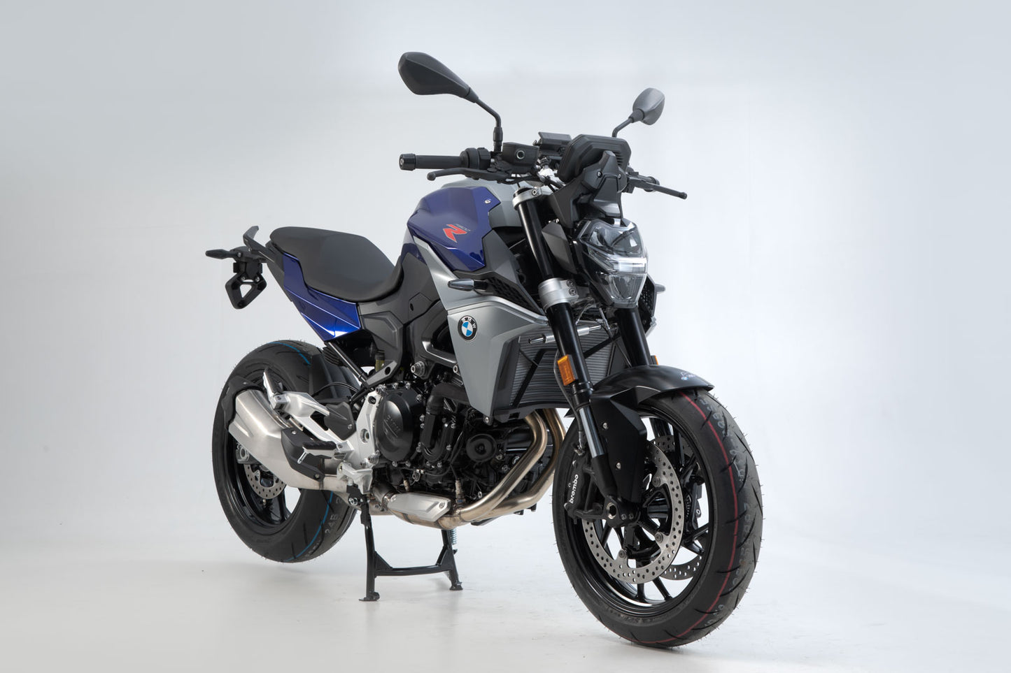 SW-MOTECH Caballete central Negro. BMW F 900 R (19-24) con bajada BMW.