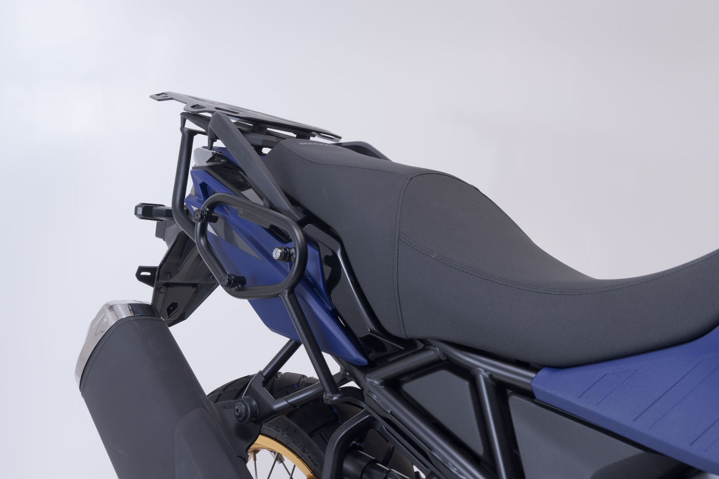 SW-MOTECH Soporte lateral derecho SLC Suzuki V-Strom 800 / 800DE (22-).