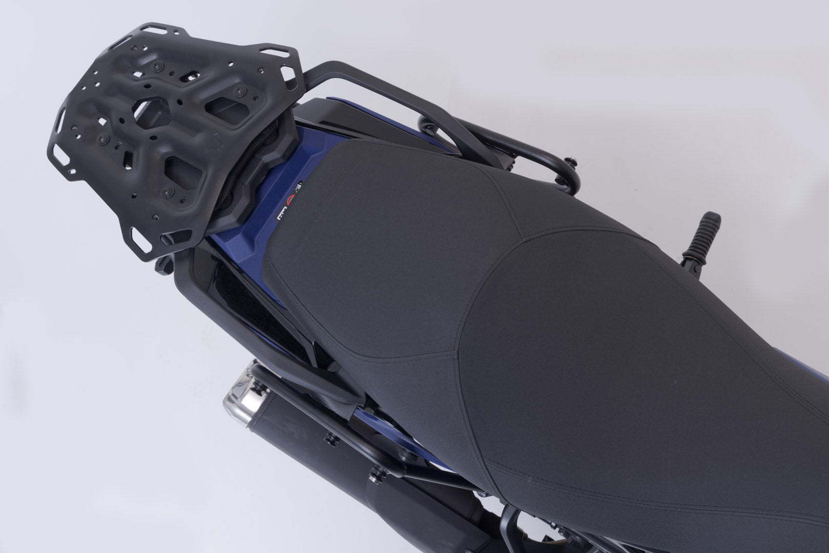 SW-MOTECH Soporte lateral derecho SLC Suzuki V-Strom 800 / 800DE (22-).