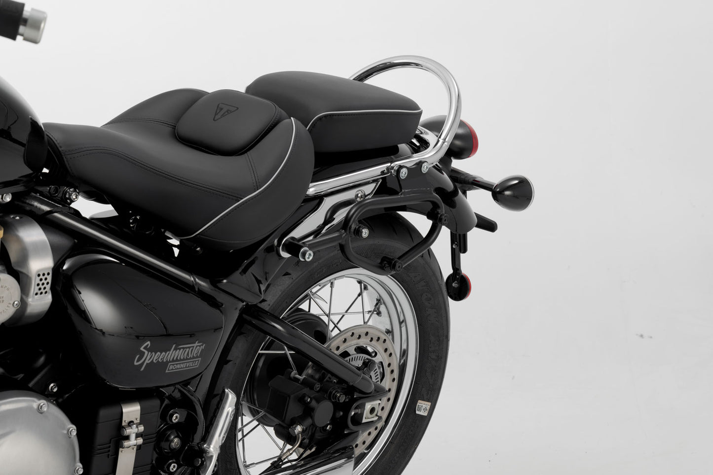 SW-MOTECH Soporte lateral izquierdo SLC Triumph Bonneville Speedmaster (18-).