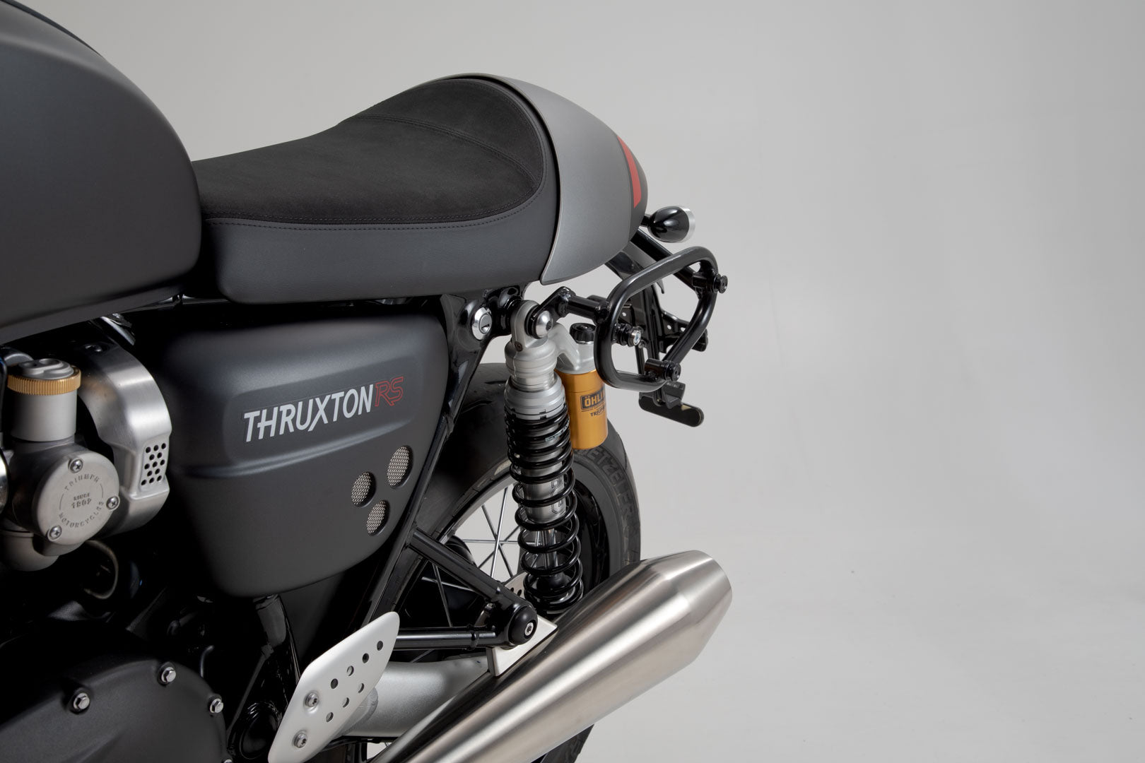 SW-MOTECH Soporte lateral izquierdo SLC Triumph Thruxton RS (19-).
