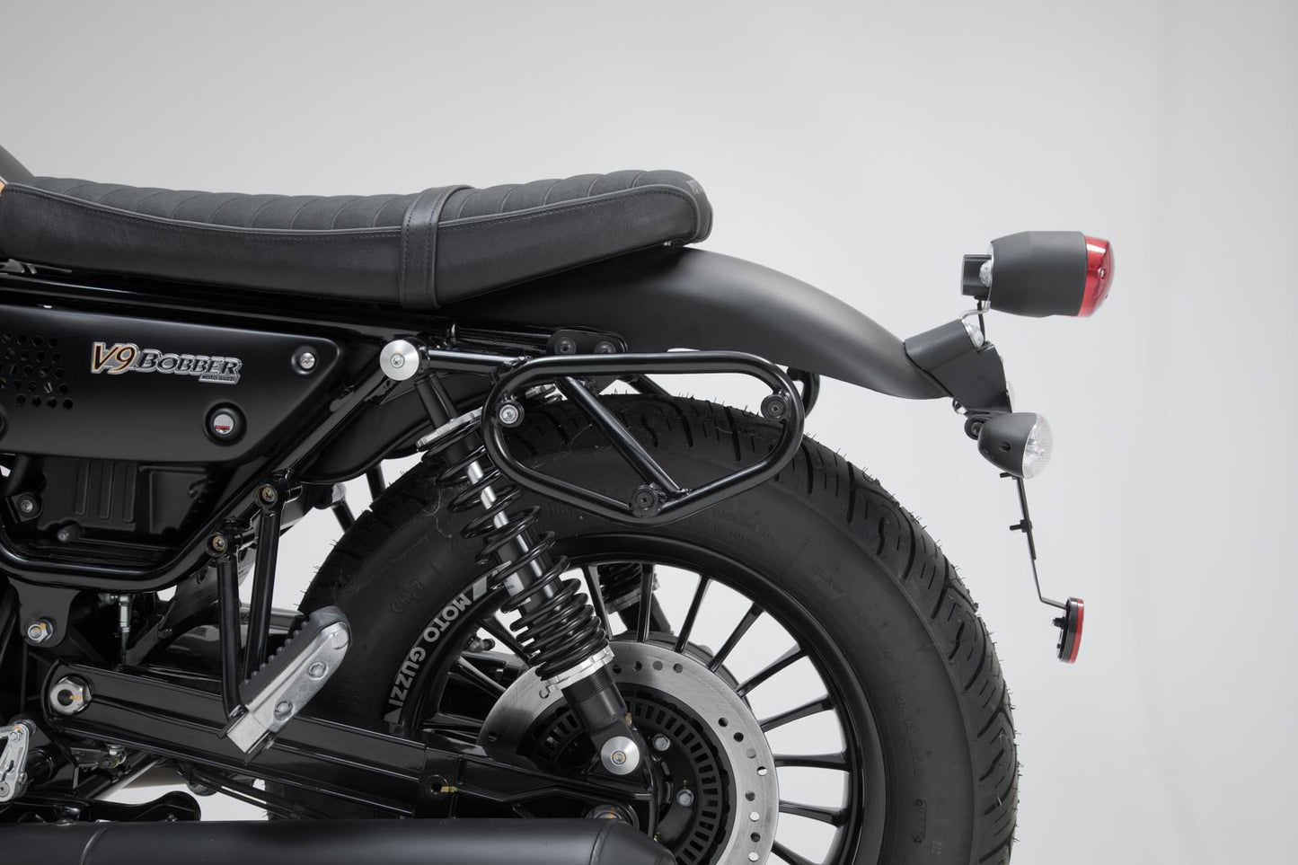 SW-MOTECH Soporte lateral izquierdo SLC Moto Guzzi V9 Roamer/Bobber (15-).
